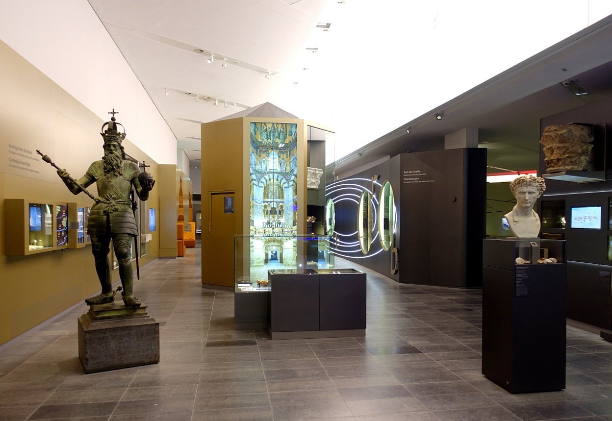 🏛️ 샤를마뉴 센터 (Centre Charlemagne)